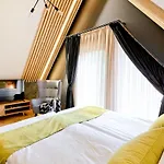 Aparthotel Harda House Friends &