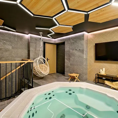 Apartmanhotel Harda House Friends & 4*