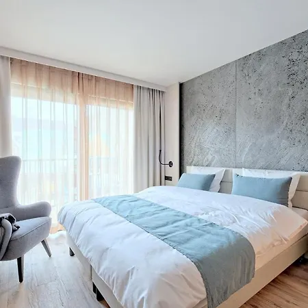 Aparthotel Harda House Friends &