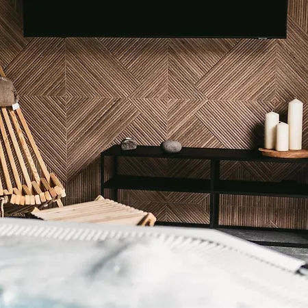 Aparthotel Harda House Friends &