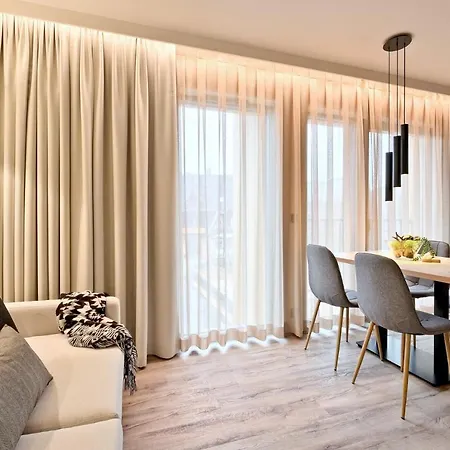 Harda House Friends &