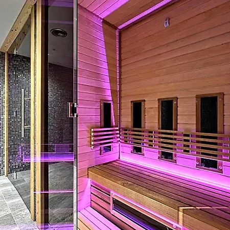 Harda House Friends & Apart-hotel 4*
