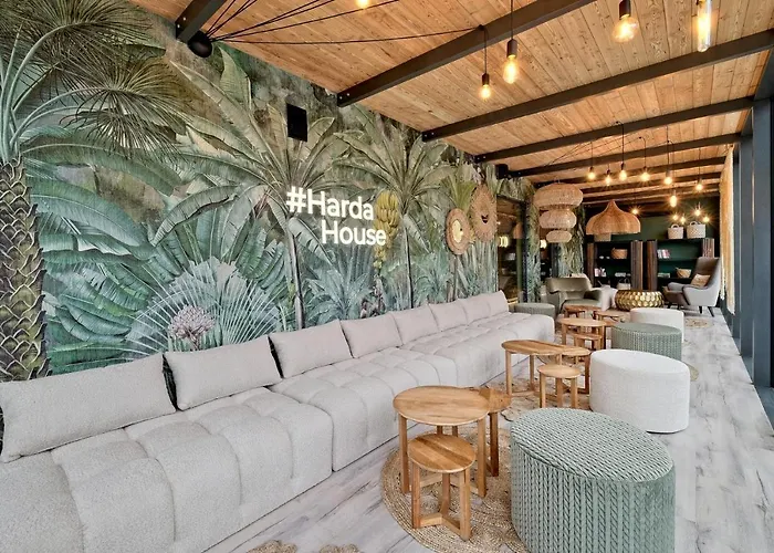 Harda House Friends & Apart Otel