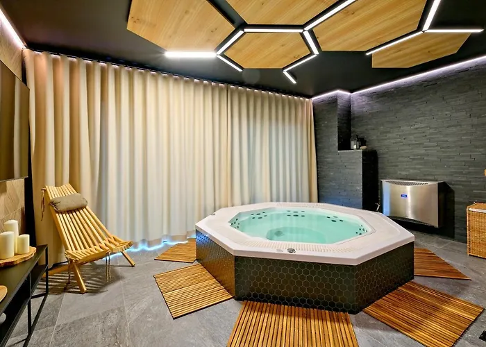 Harda House Friends & Apart Otel 4*