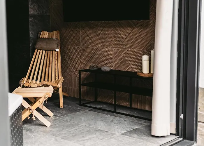 Harda House Friends & Hotel apartamentowy 4*